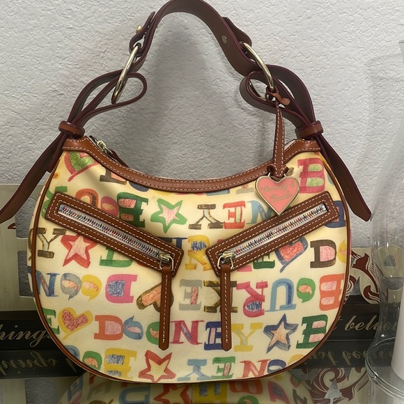 Like New, Auth Dooney and Bourke Circle Hobo Doodle Collection of 2006 rainbow - Picture 3 of 13